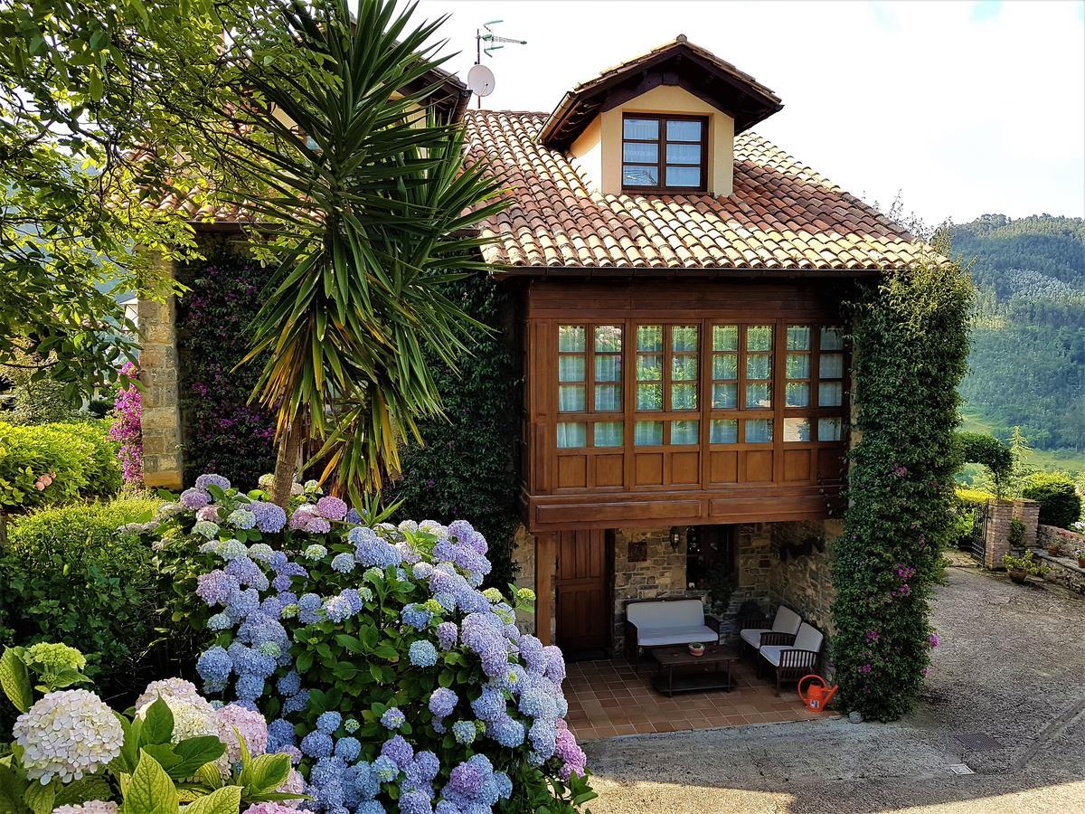 Trisqueles Y Buganvillas Villaviciosa  Eksteriør bilde