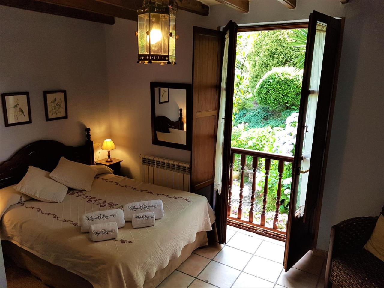 Trisqueles Y Buganvillas Villaviciosa  Eksteriør bilde