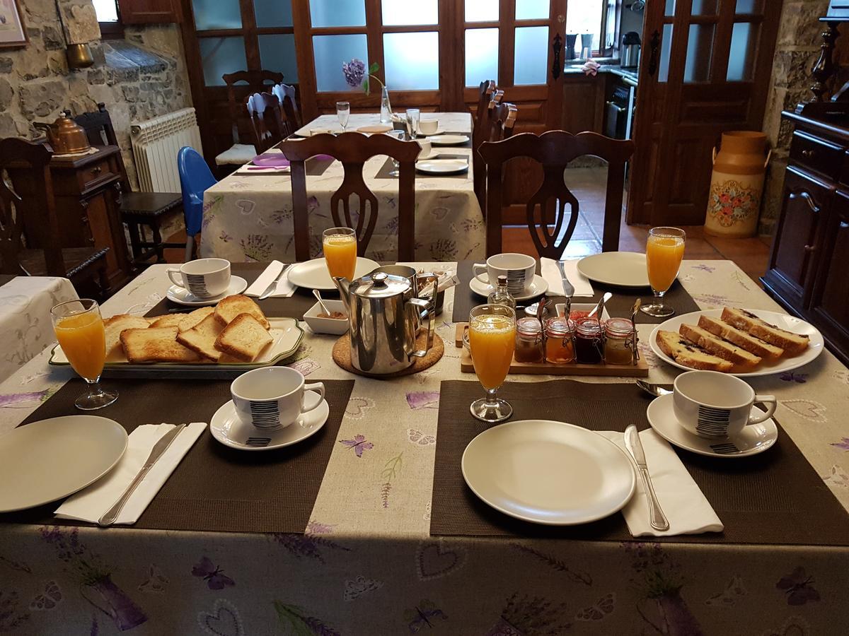 Trisqueles Y Buganvillas Villaviciosa  Eksteriør bilde